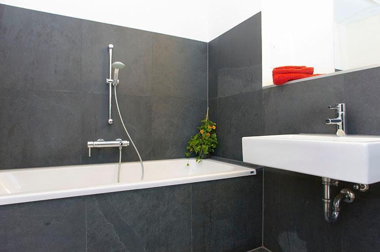 Spacious Friedrichshain Appartamento